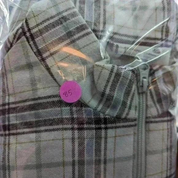 J. Jill Jade Plaid Curved Hem Puffer Vest Size M Pockets Fleece Inside - Picture 9 of 11